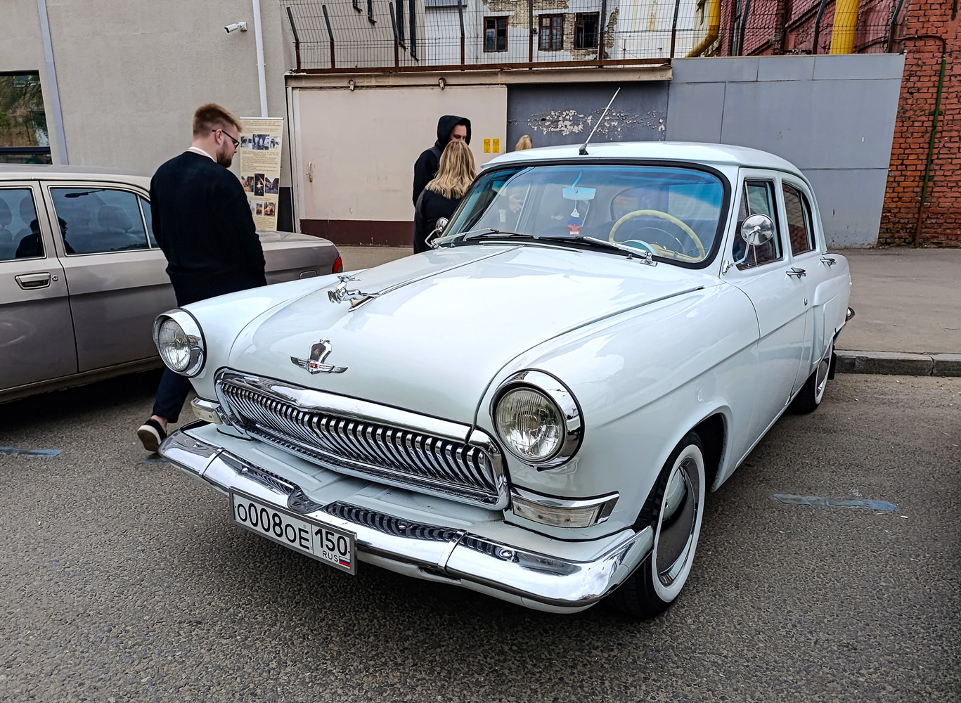 Московская область, № О 008 ОЕ 150 — ГАЗ-21 Волга (3 серия) '62-70; Москва — Круг Победы 2026