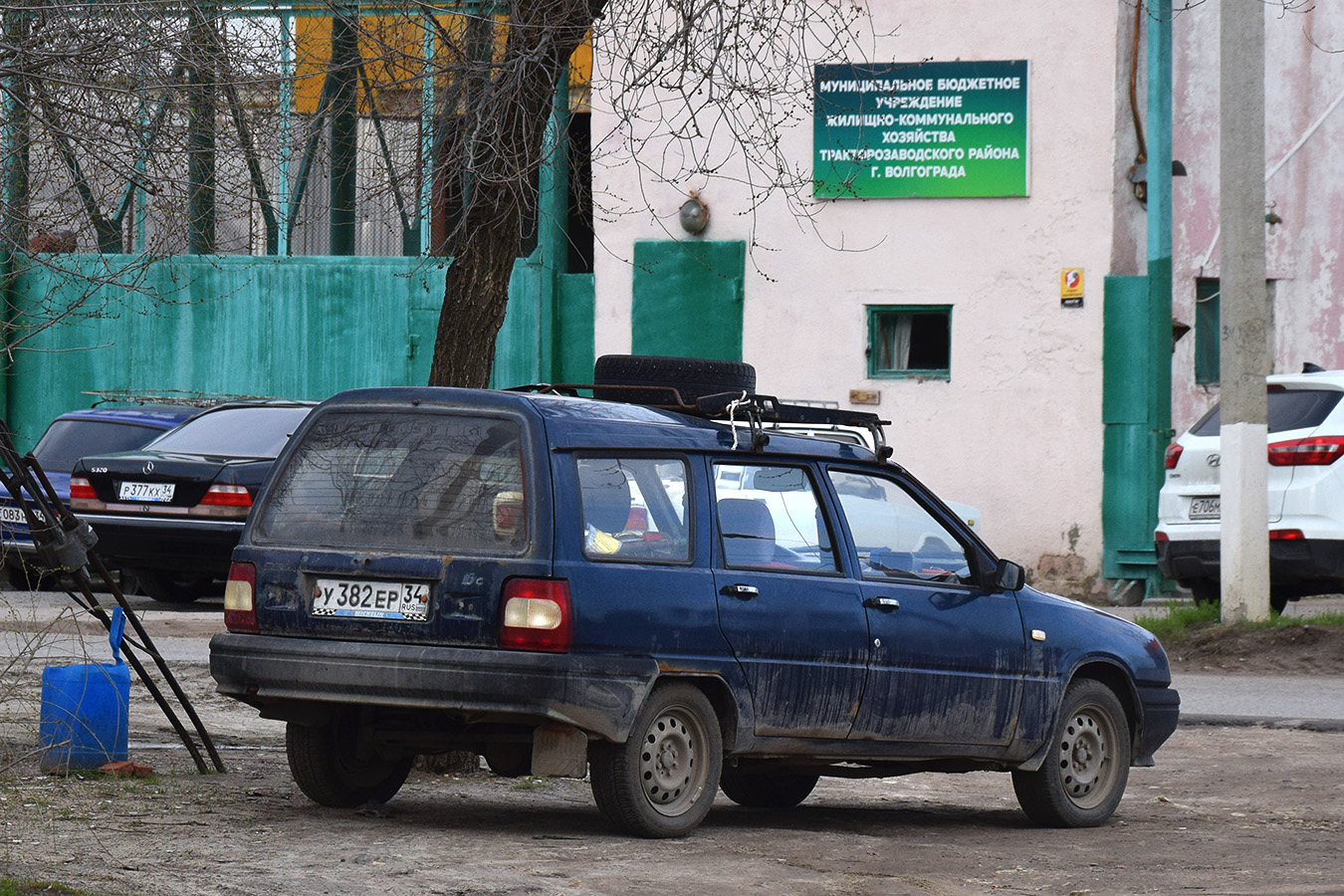 Волгоградская область, № У 382 ЕР 34 — Иж-21261-030 '04-05