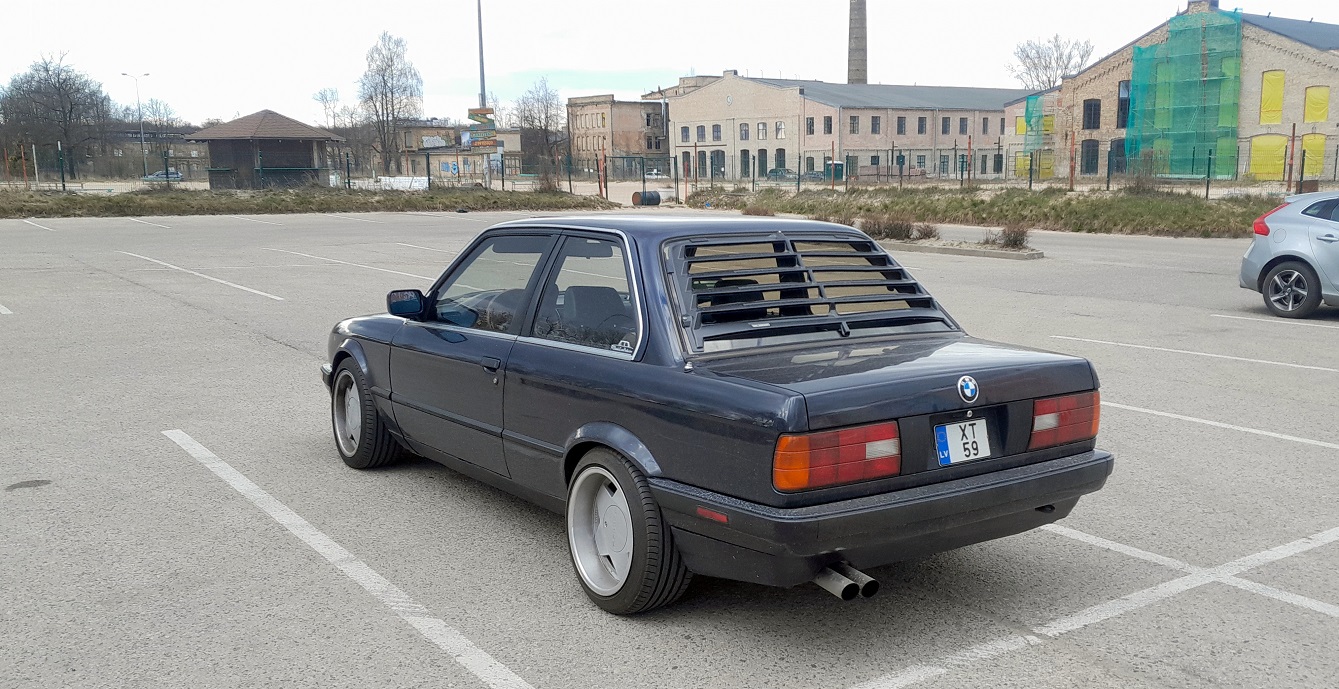 Латвия, № XT-59 — BMW 3 Series Coupe (E30) '82-91