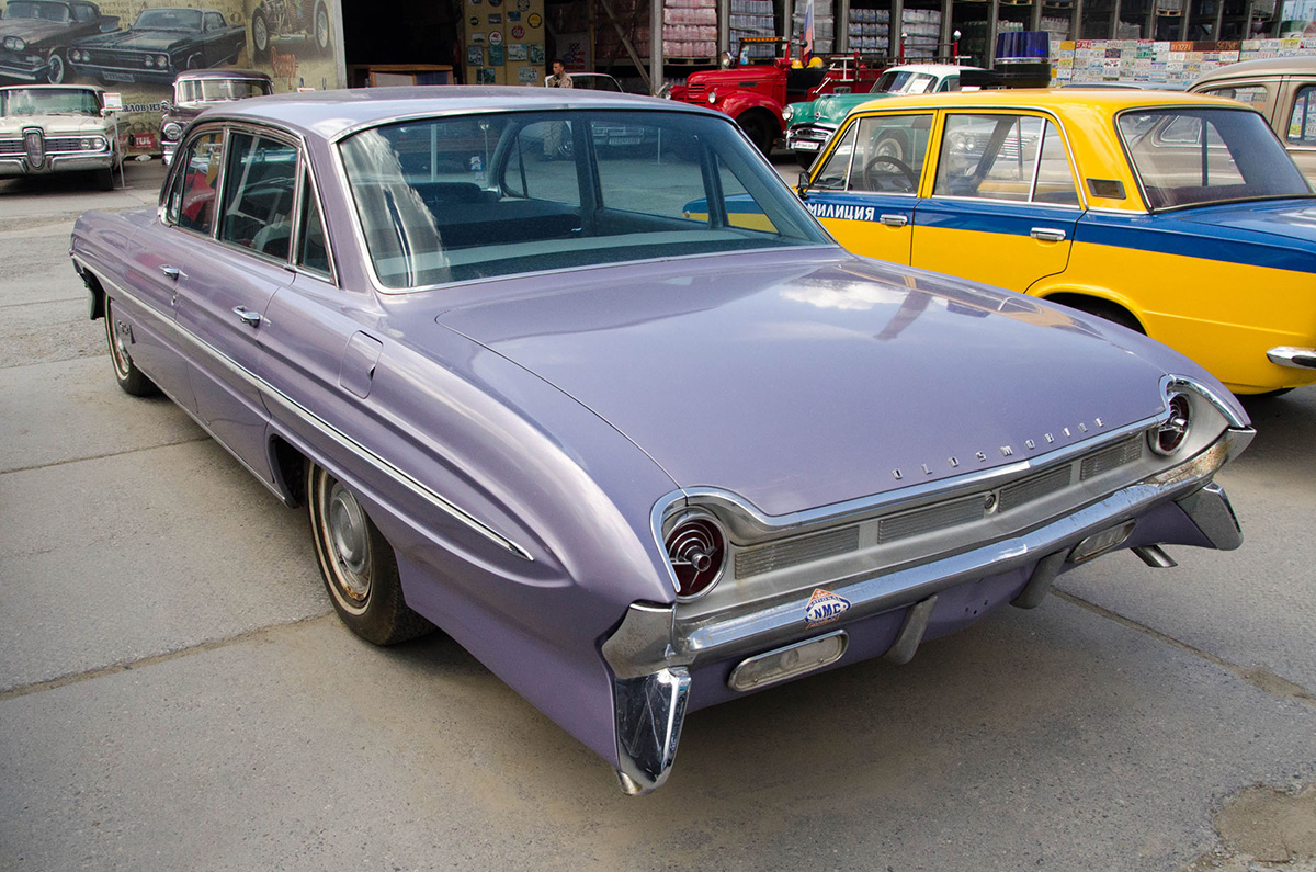 Свердловская область, № 22 069 — Oldsmobile 88 (5G) '61-64