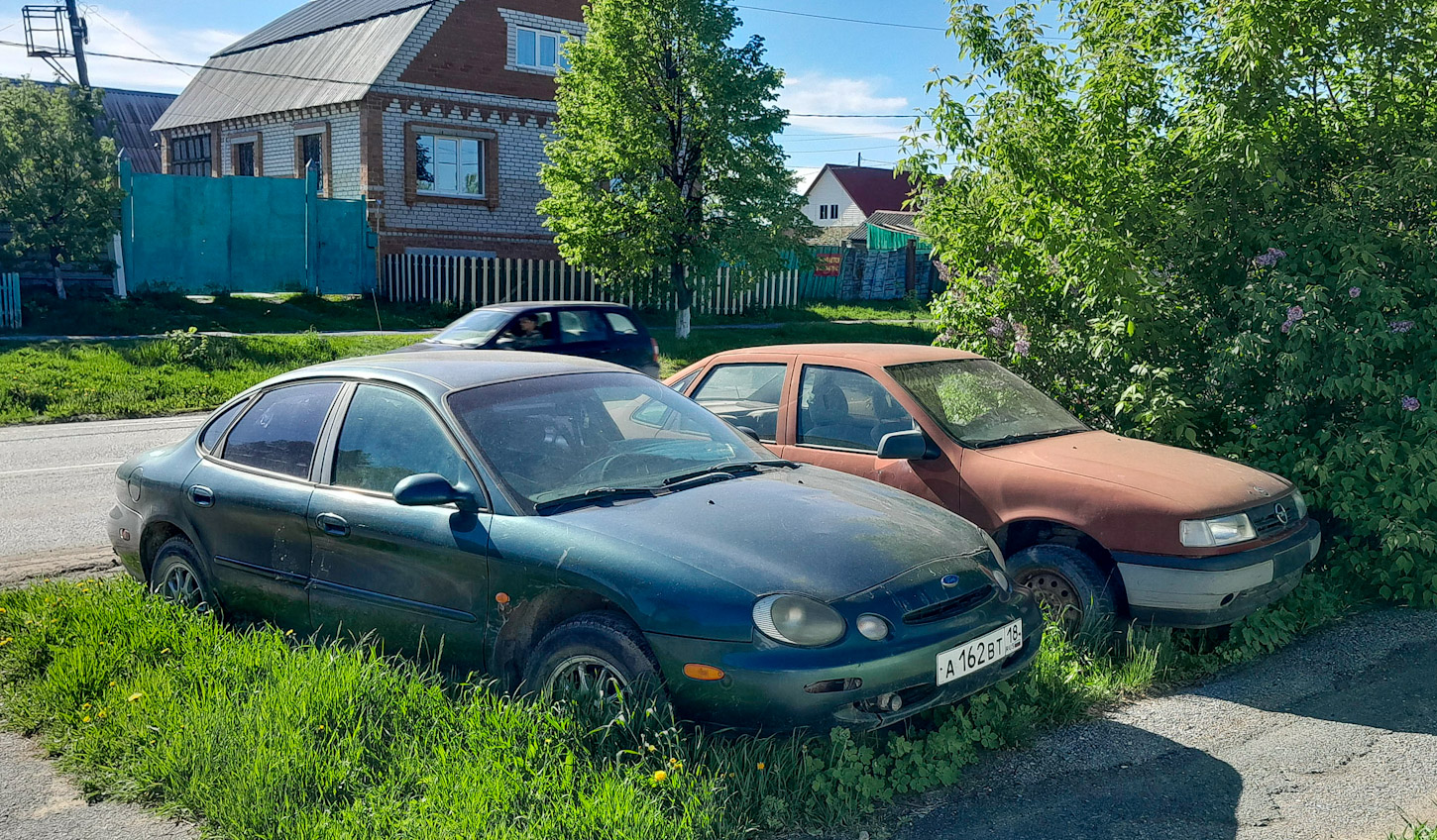 Тюменская область, № А 162 ВТ 18 — Ford Taurus (3G) '95-99; Транспортные средства без номеров (Тюменская область)