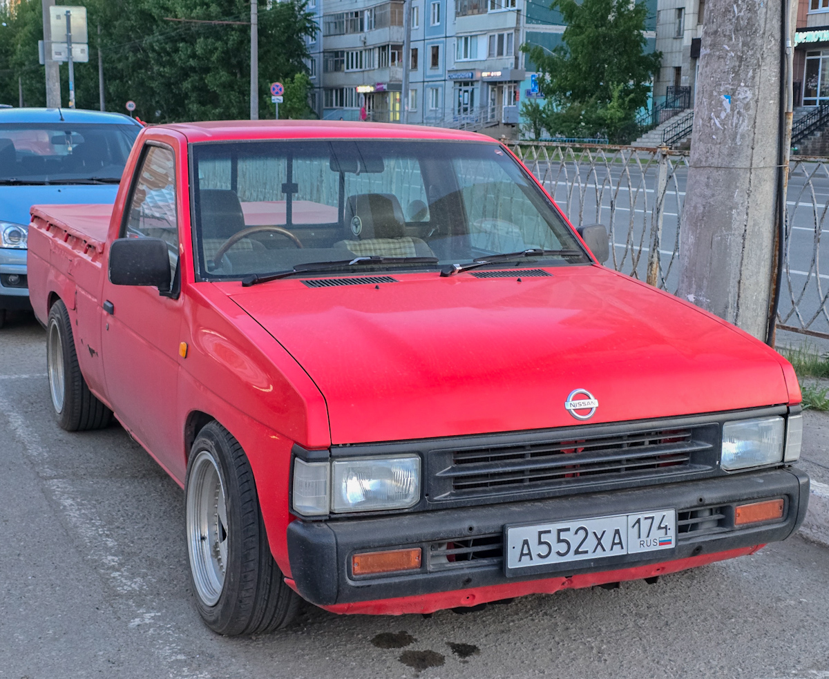 Челябинская область, № А 552 ХА 174 — Nissan Datsun (D21) '85-97