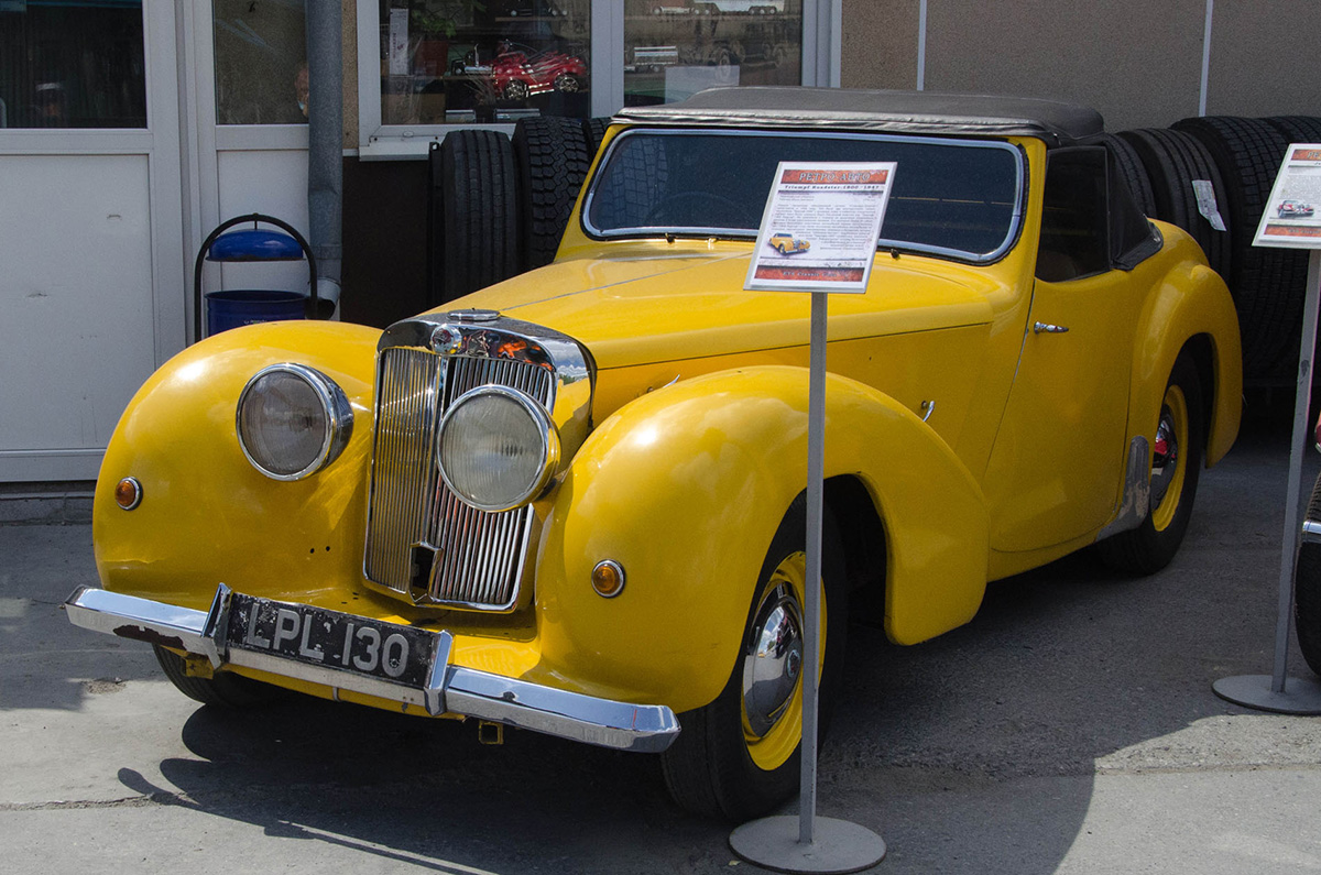 Свердловская область, № LPL 130 — Triumph 1800 Roadster '46-48