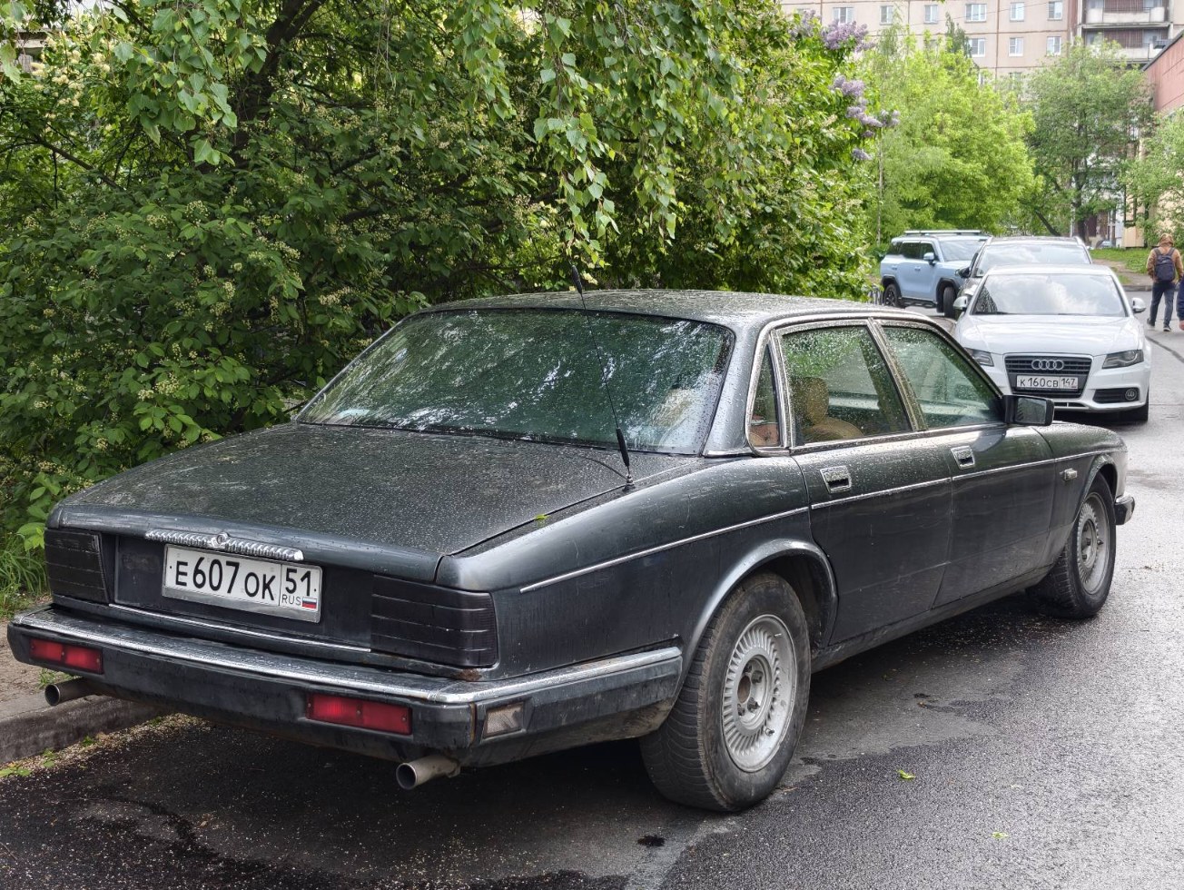 Мурманская область, № Е 607 ОК 51 — Daimler Double Six (Series III) '79-92