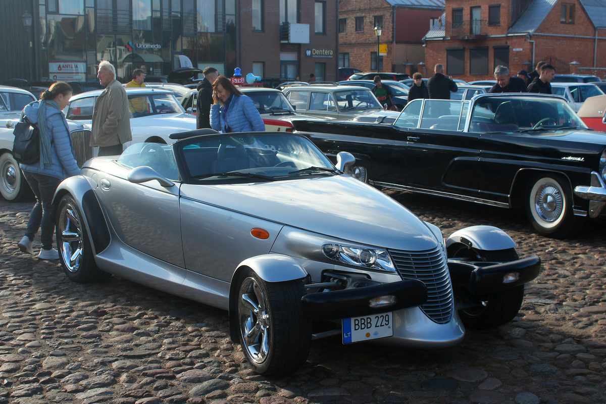 Литва, № BBB 229 — Plymouth Prowler '97-01; Литва — Klubo "Kauno klasika" sezono uždarymas 2025