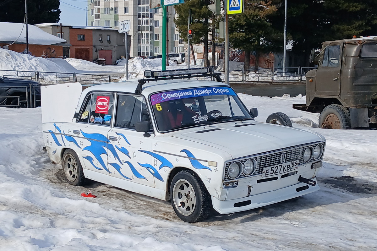 Ханты-Мансийский автоном.округ, № Е 527 КВ 86 — ВАЗ-21065 Жигули '90-02
