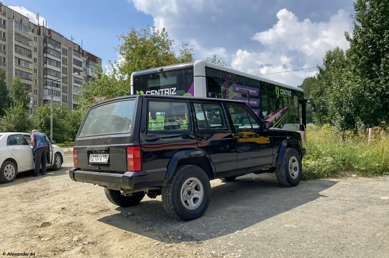 Свердловская область, № О 210 УА 196 — Jeep Cherokee (XJ) '84-01