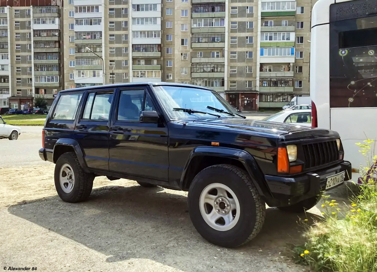 Свердловская область, № О 210 УА 196 — Jeep Cherokee (XJ) '84-01