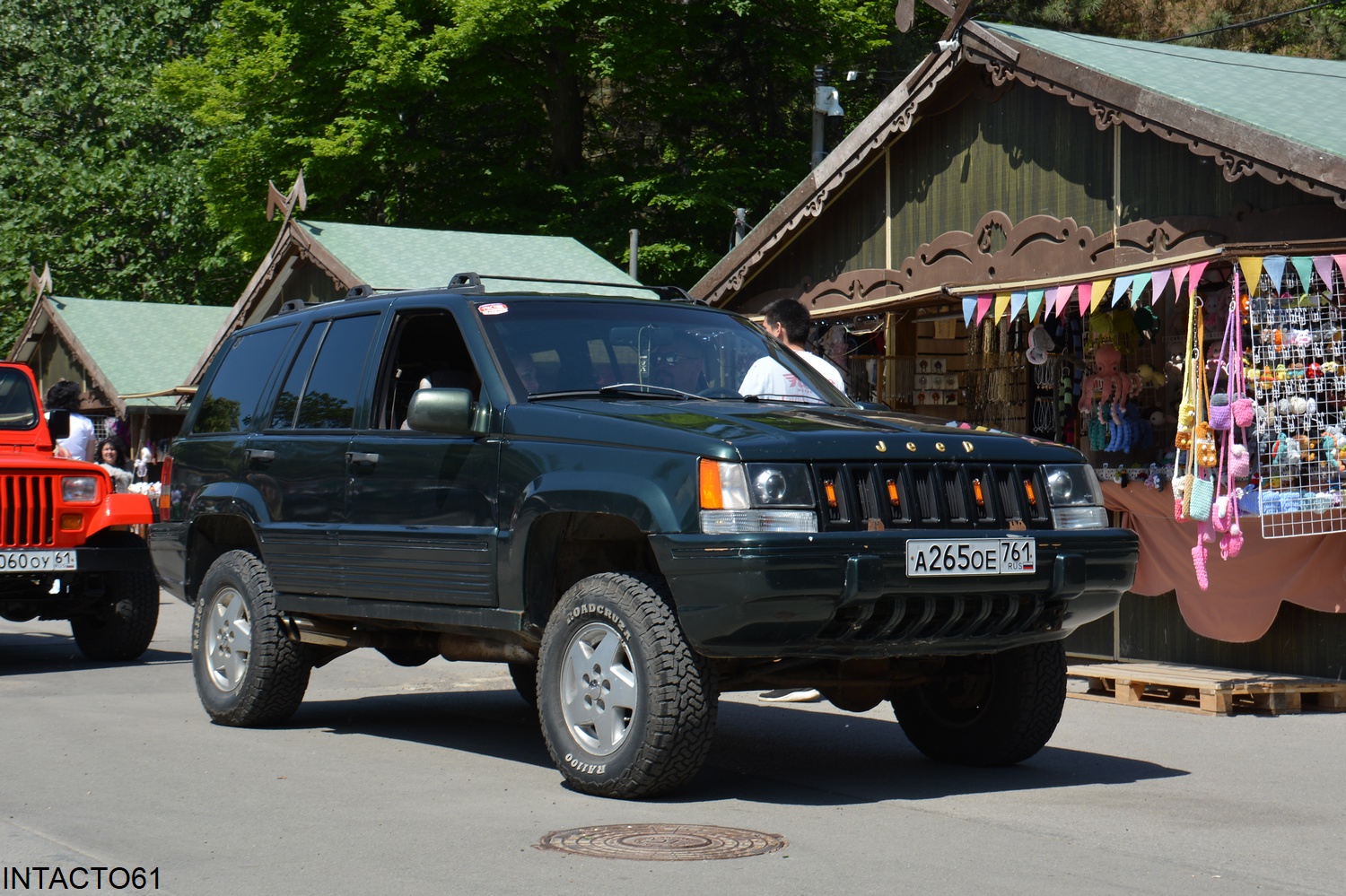 Ростовская область, № А 265 ОЕ 761 — Jeep Grand Cherokee (ZJ) '92-98; Ростовская область — Retro Motor Show_2026_Май