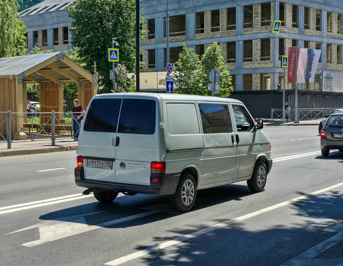 Татарстан, № Е 917 ТУ 193 — Volkswagen Typ 2 (T4) '90-03