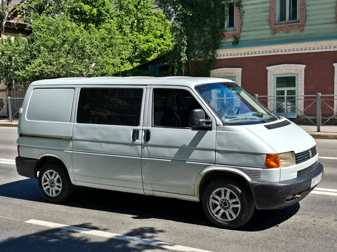 Татарстан, № Е 917 ТУ 193 — Volkswagen Typ 2 (T4) '90-03