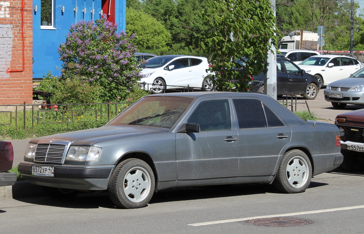 Ленинградская область, № В 572 ХР 47 — Mercedes-Benz (W124) '84-96