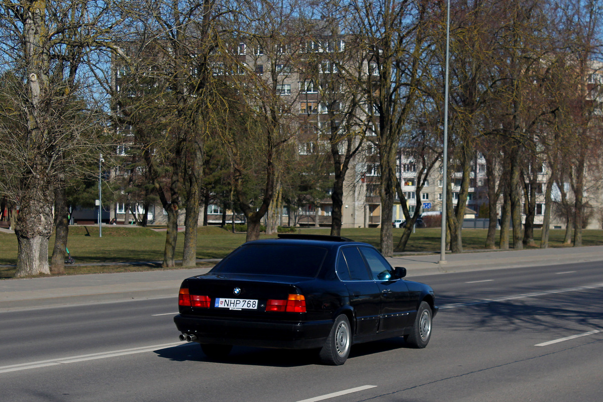 Литва, № NHP 768 — BMW 5 Series (E34) '87-96