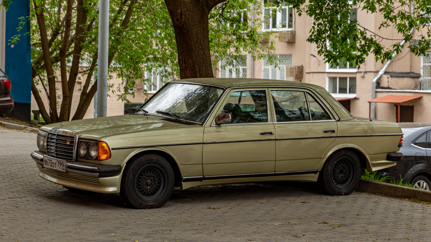 Москва, № В 673 ОТ 799 — Mercedes-Benz (W123) '76-86
