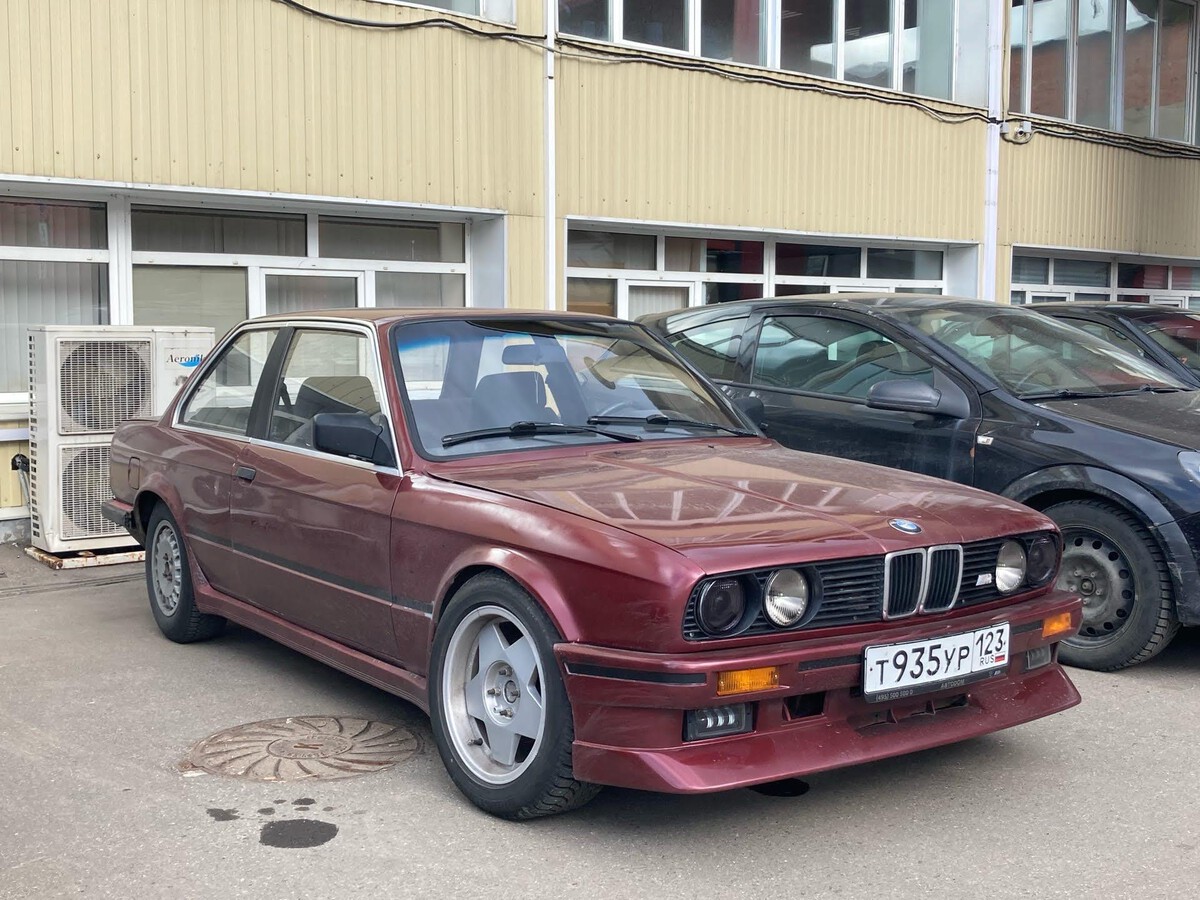 Краснодарский край, № Т 935 УР 123 — BMW 3 Series Coupe (E30) '82-91