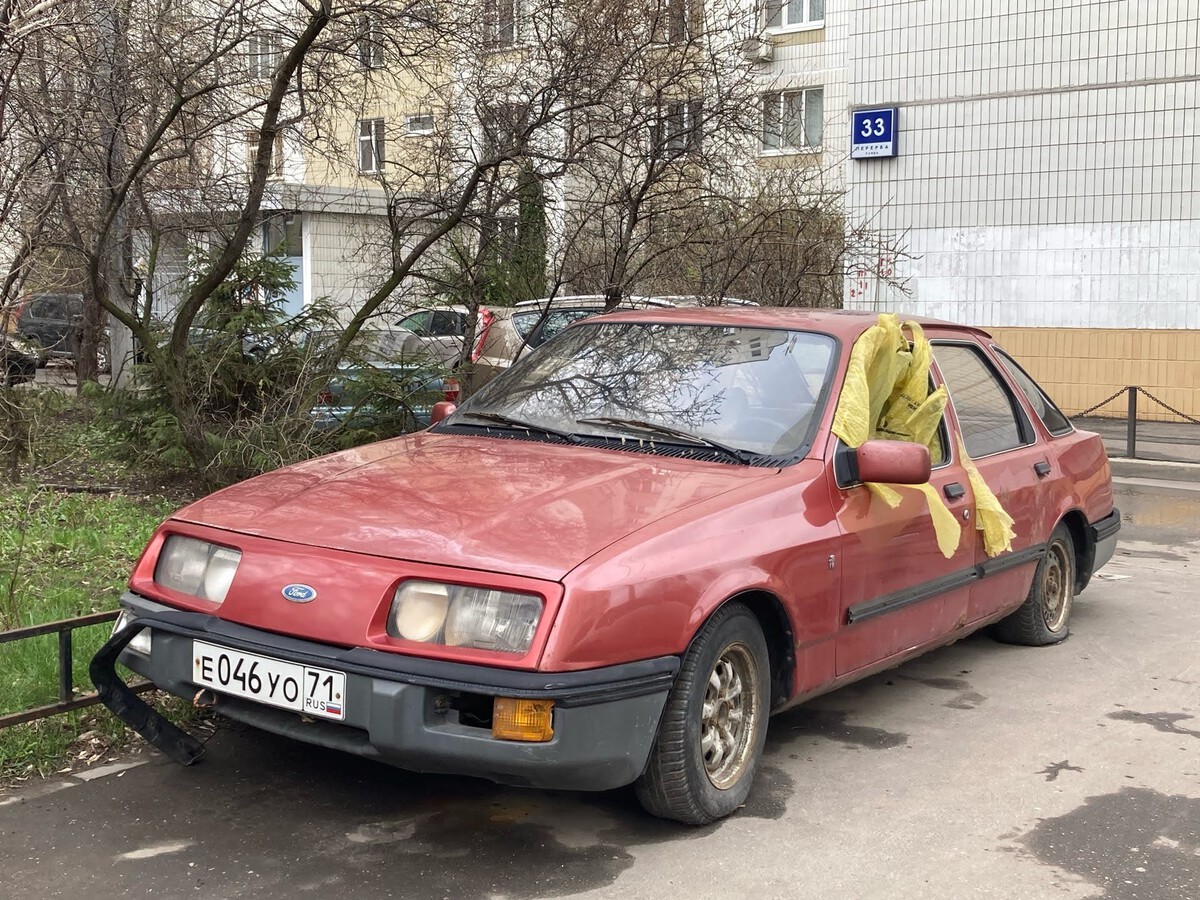 Тульская область, № Е 046 УО 71 — Ford Sierra MkI '82-87