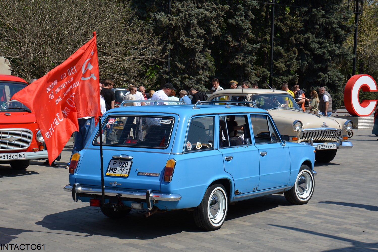 Ростовская область, № Р 020 МВ 161 — ВАЗ-2102 Жигули '71-86; Ростовская область — 9 Мая Ростов-на-Дону 2026 г.