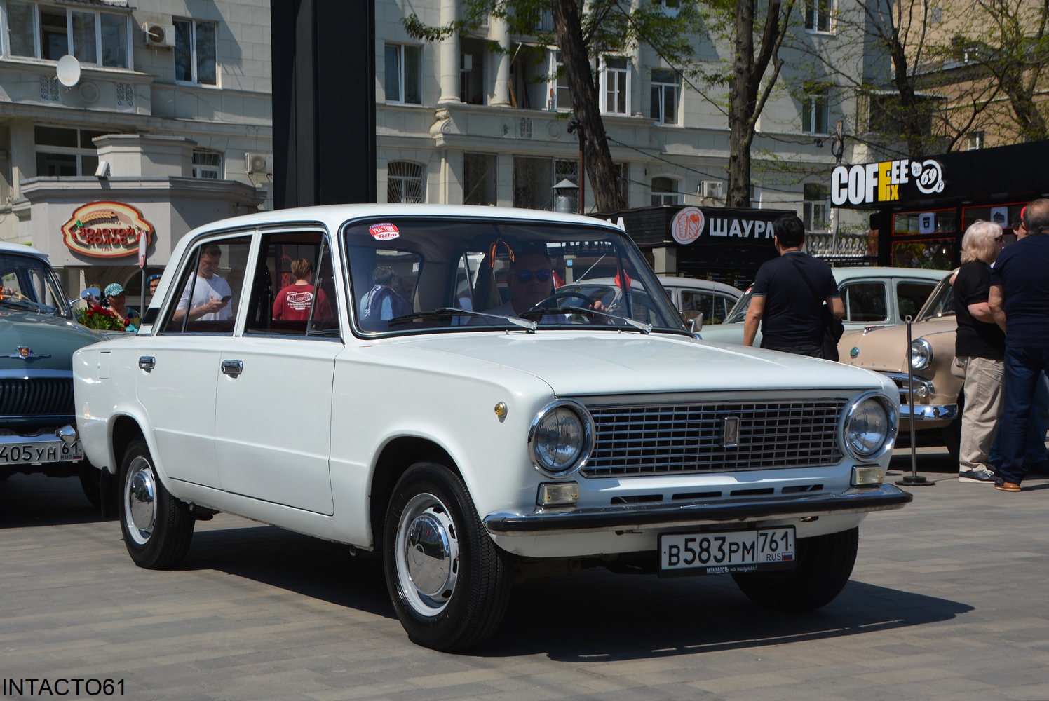 Ростовская область, № В 583 РМ 761 — ВАЗ-21011 Жигули '74-83; Ростовская область — 9 Мая Ростов-на-Дону 2026 г.