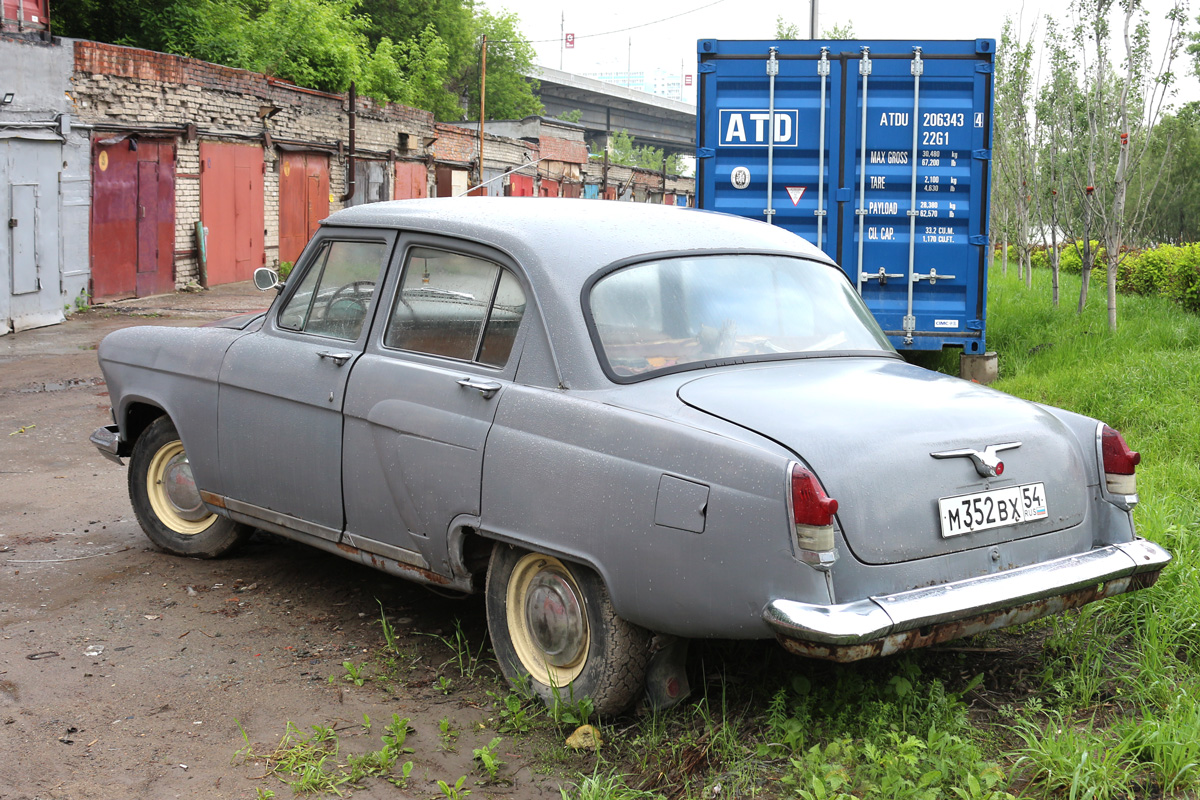 Новосибирская область, № М 352 ВХ 54 — ГАЗ-21Р Волга '65-70