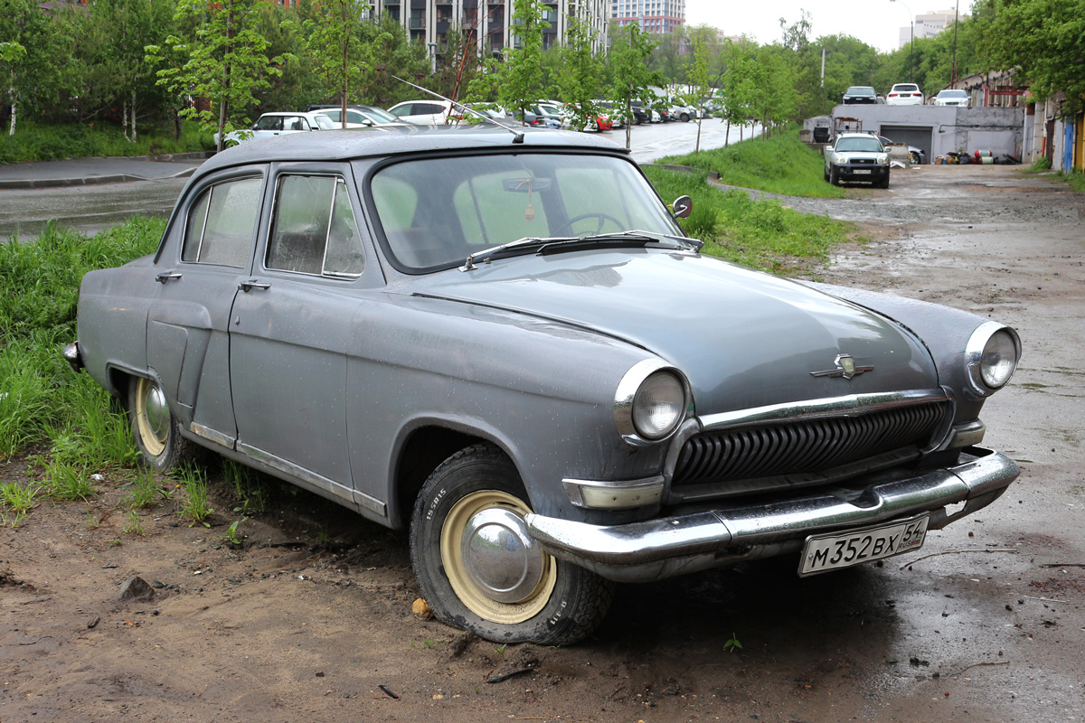 Новосибирская область, № М 352 ВХ 54 — ГАЗ-21Р Волга '65-70
