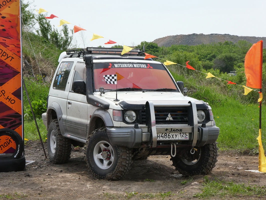 Приморский край, № Н 486 ХУ 125 — Mitsubishi Pajero (2G) '91-99; Приморский край — Внедорожный фестиваль «Спасские тропы»