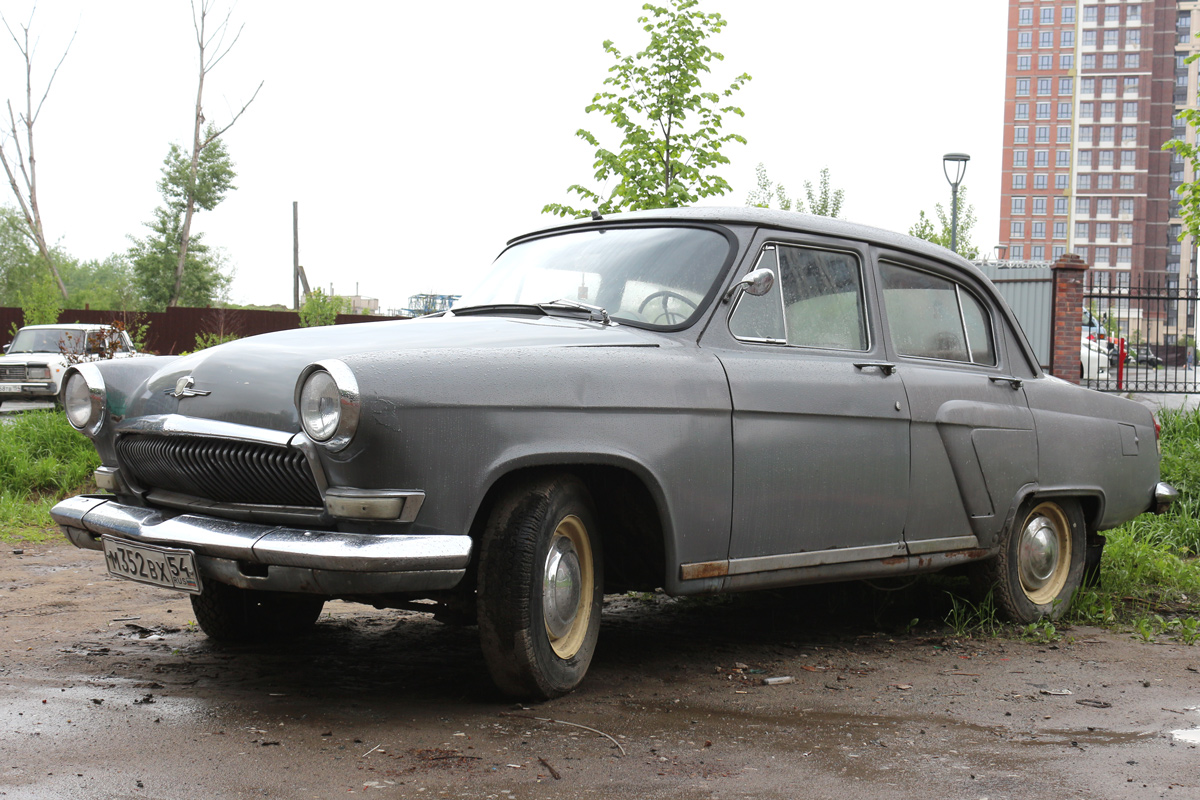 Новосибирская область, № М 352 ВХ 54 — ГАЗ-21Р Волга '65-70