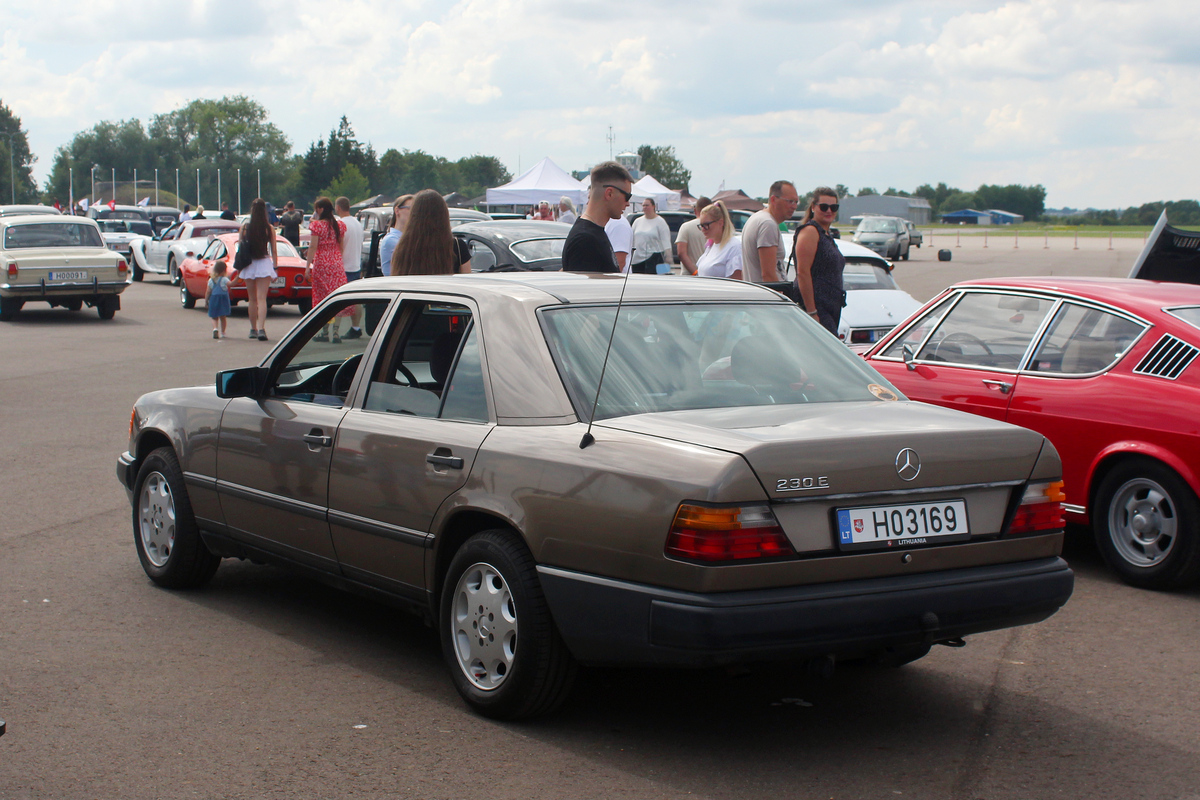 Литва, № H03169 — Mercedes-Benz (W124) '84-96; Литва — Nesenstanti klasika 2025