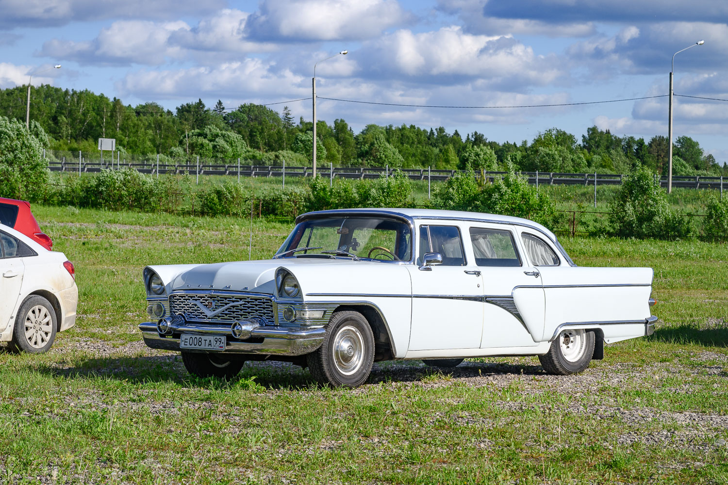 Москва, № Е 008 ТА 99 — ГАЗ-13 Чайка '59-81