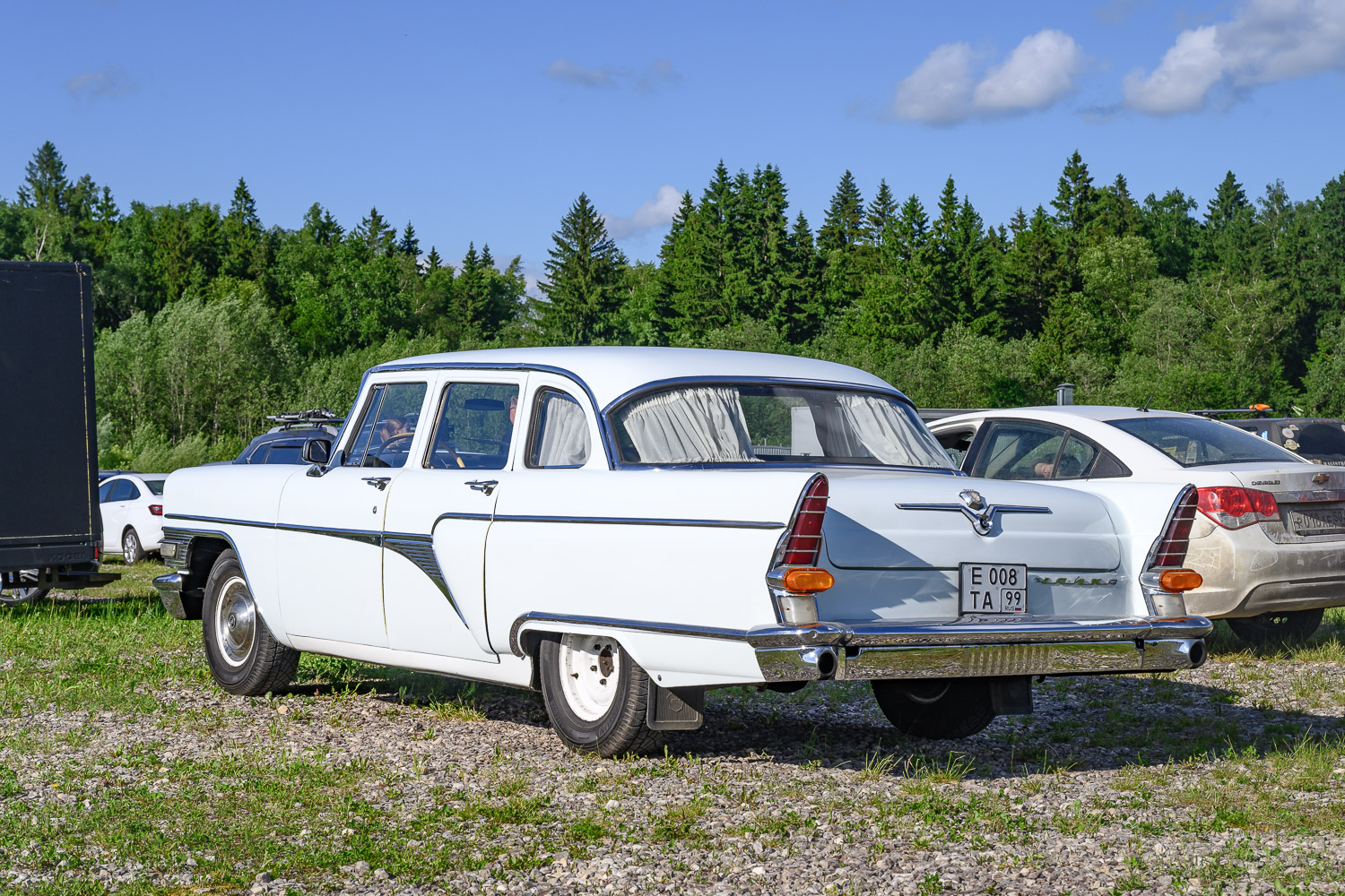 Москва, № Е 008 ТА 99 — ГАЗ-13 Чайка '59-81