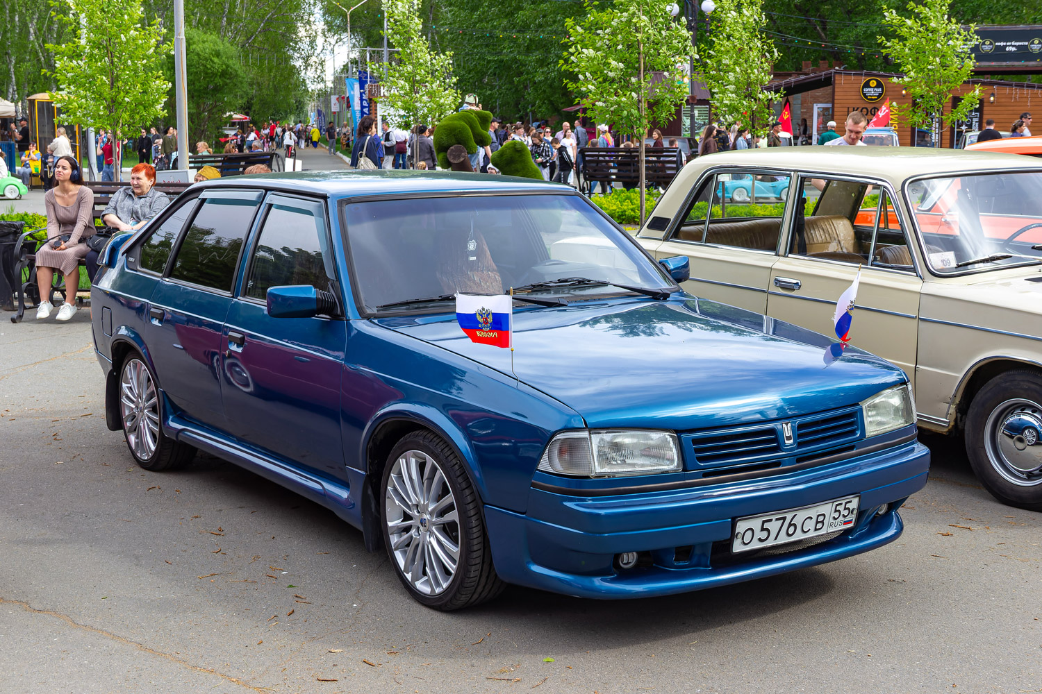 Омская область, № О 576 СВ 55 — Москвич-214145 Святогор '98-99; Омская область — Выставка 9 мая 2026 г.