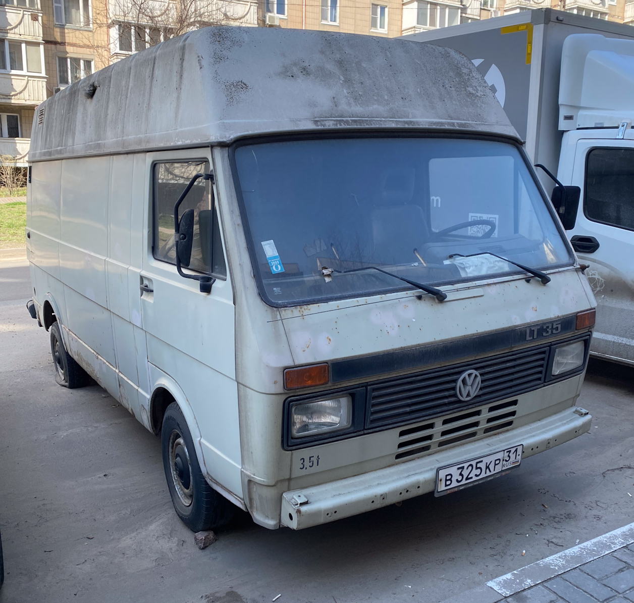 Белгородская область, № В 325 КР 31 — Volkswagen LT Hochdach '75-96