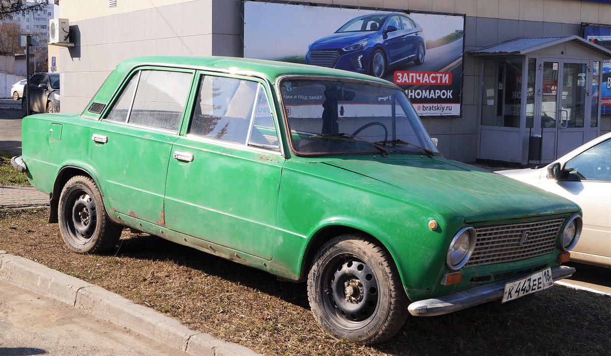 Удмуртия, № К 443 ЕЕ 18 — ВАЗ-21011 Жигули '74-83