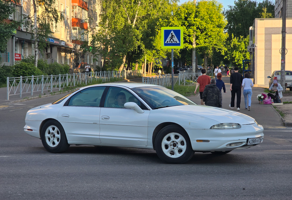Татарстан, № К 288 УУ 716 — Oldsmobile Aurora '95-99