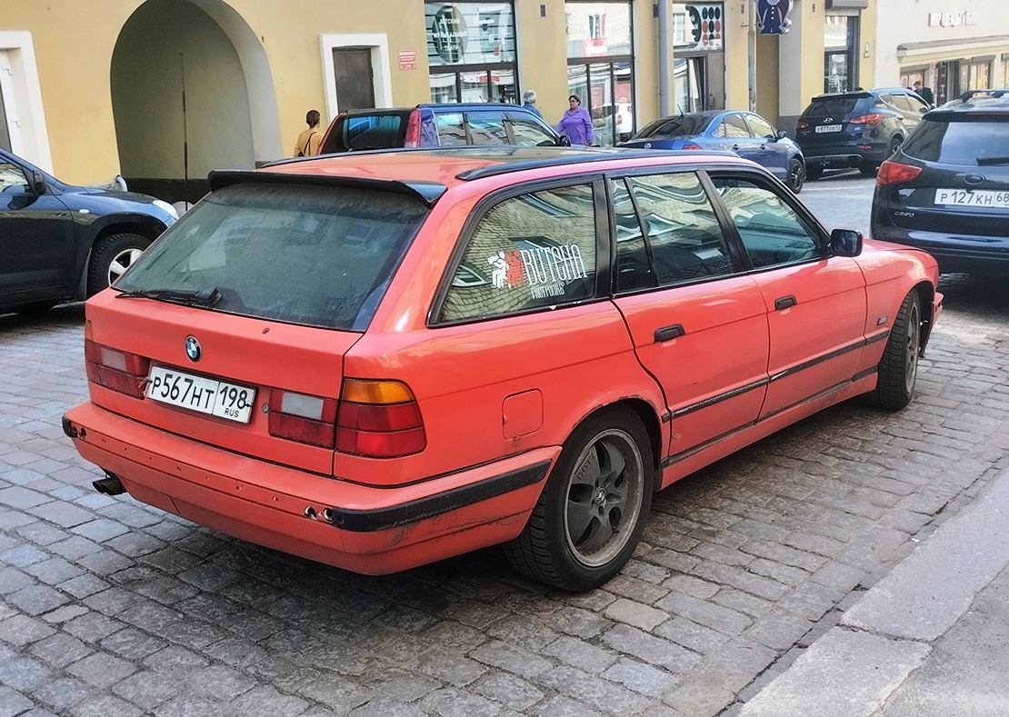 Санкт-Петербург, № Р 567 НТ 198 — BMW 5 Series Touring (E34) '91-96