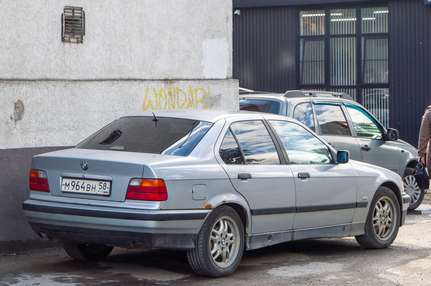 Пензенская область, № М 964 ВН 58 — BMW 3 Series (E36) '90-00