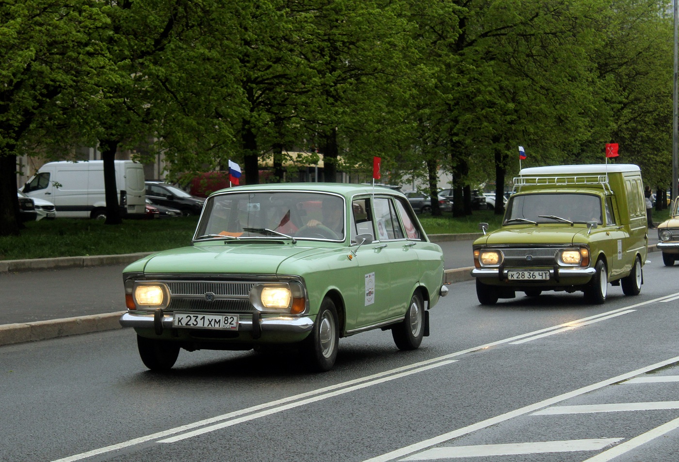 Санкт-Петербург, № К 231 ХМ 82 — Иж-2125 Комби '73-82; Санкт-Петербург, № К 2836 ЧТ — Иж-2715 '72-82; Санкт-Петербург — Международный транспортный фестиваль "ТранспортФест 2025"