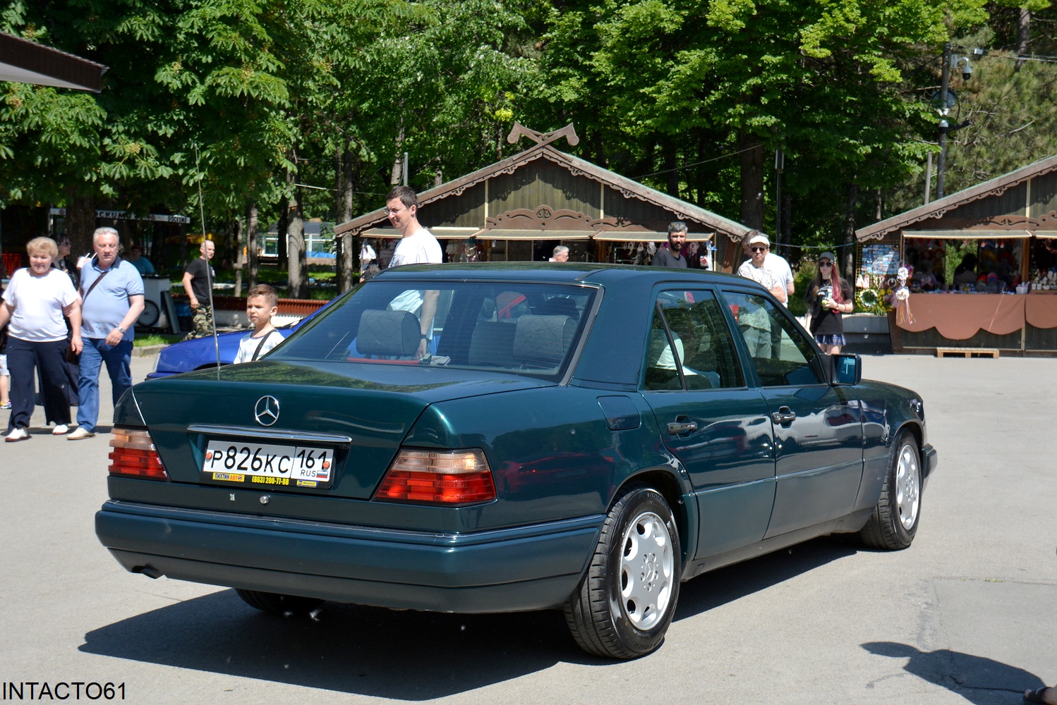 Ростовская область, № Р 826 КС 161 — Mercedes-Benz (W124) '84-96; Ростовская область — Retro Motor Show_2026_Май