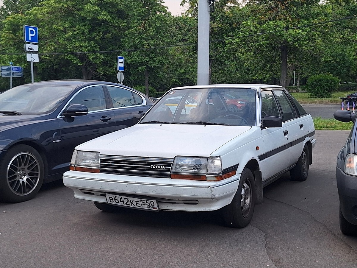 Московская область, № В 642 КЕ 550 — Toyota Carina II (T150) '84-88