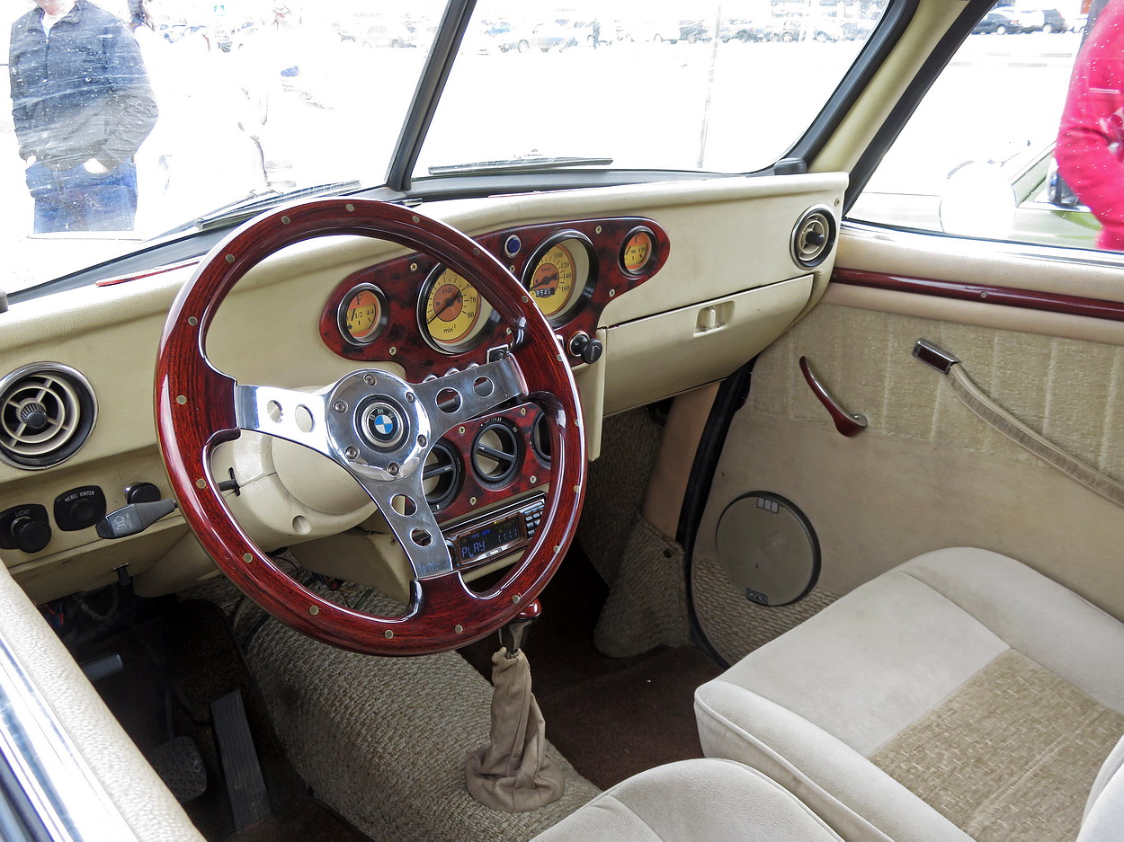 Кировская область, № М 555 ЕТ 43 — BMW 321 '38-50; Кировская область — Выставка ретро-автомобилей в Кирове в честь открытия сезона 8 мая 2026 года