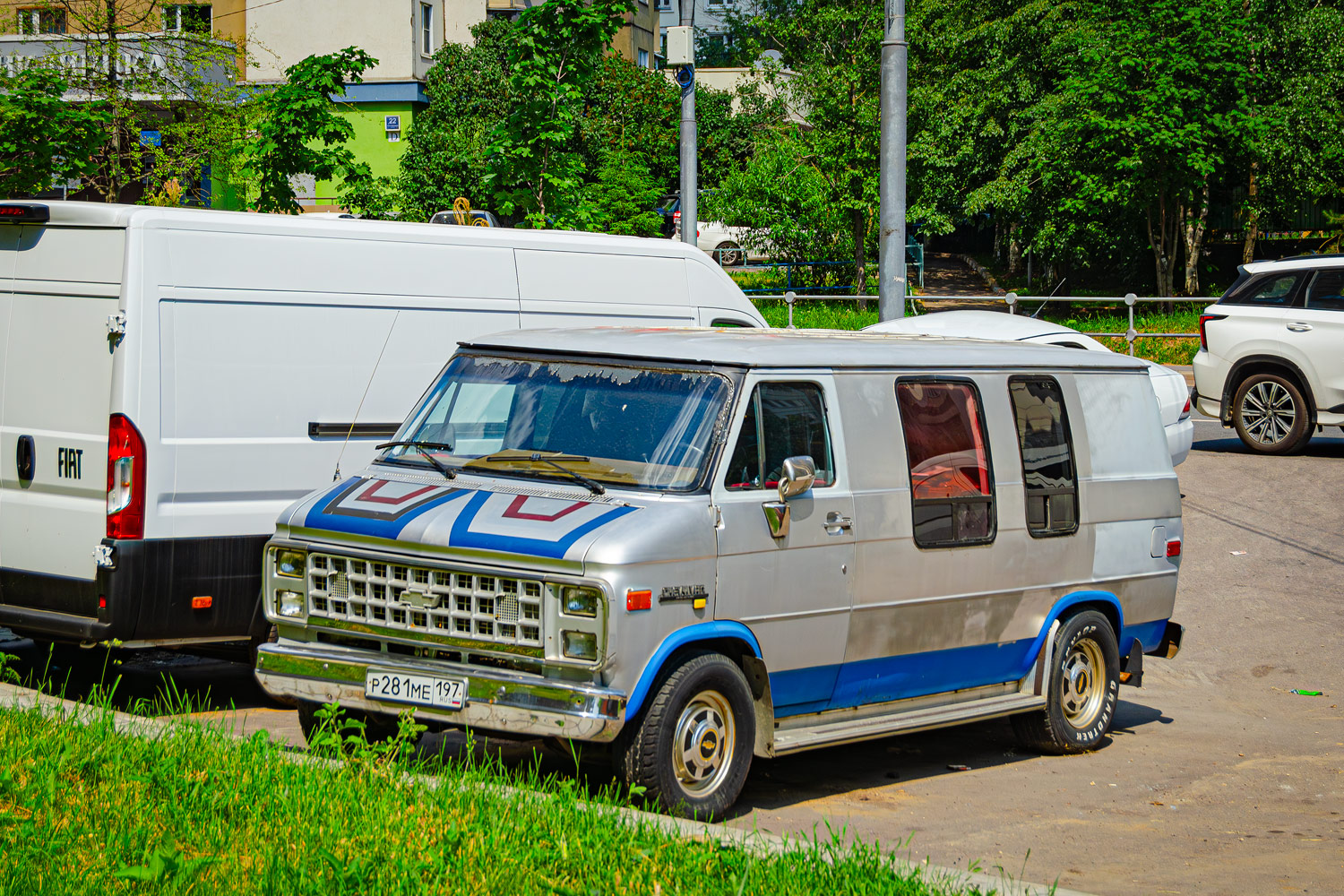 Московская область, № Р 281 МЕ 197 — Chevrolet Van (3G) '71-96