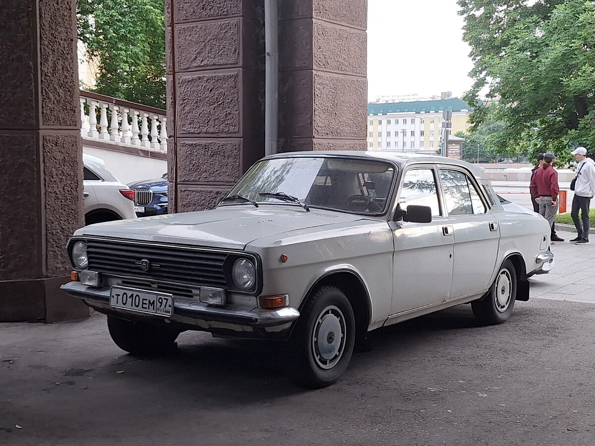 Москва, № Т 010 ЕМ 97 — ГАЗ-24-10 Волга '85-92