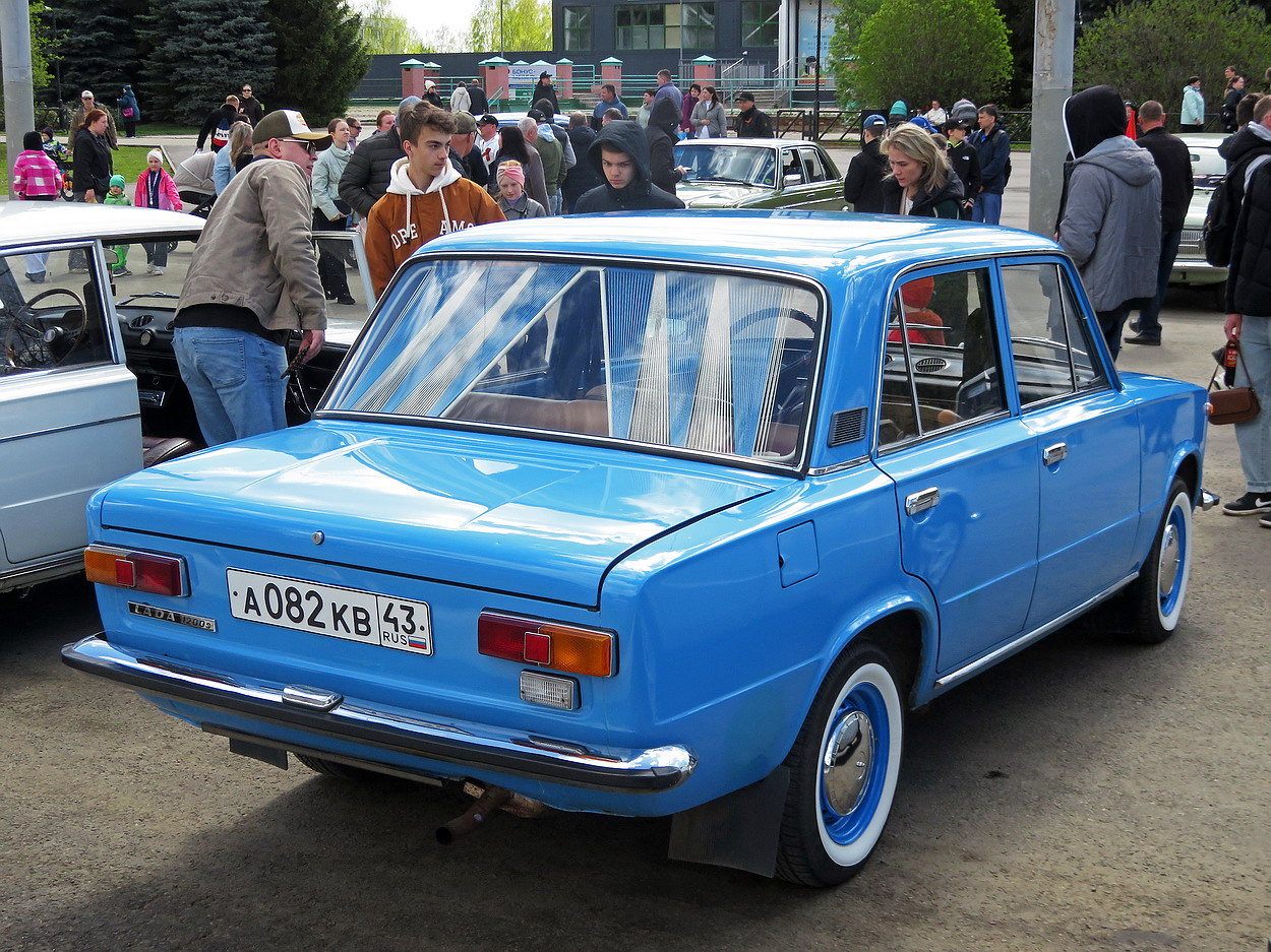 Кировская область, № А 082 КВ 43 — ВАЗ-21013 Жигули '77-88; Кировская область — Выставка ретро-автомобилей в Кирове в честь Дня Победы 9 мая 2026 года