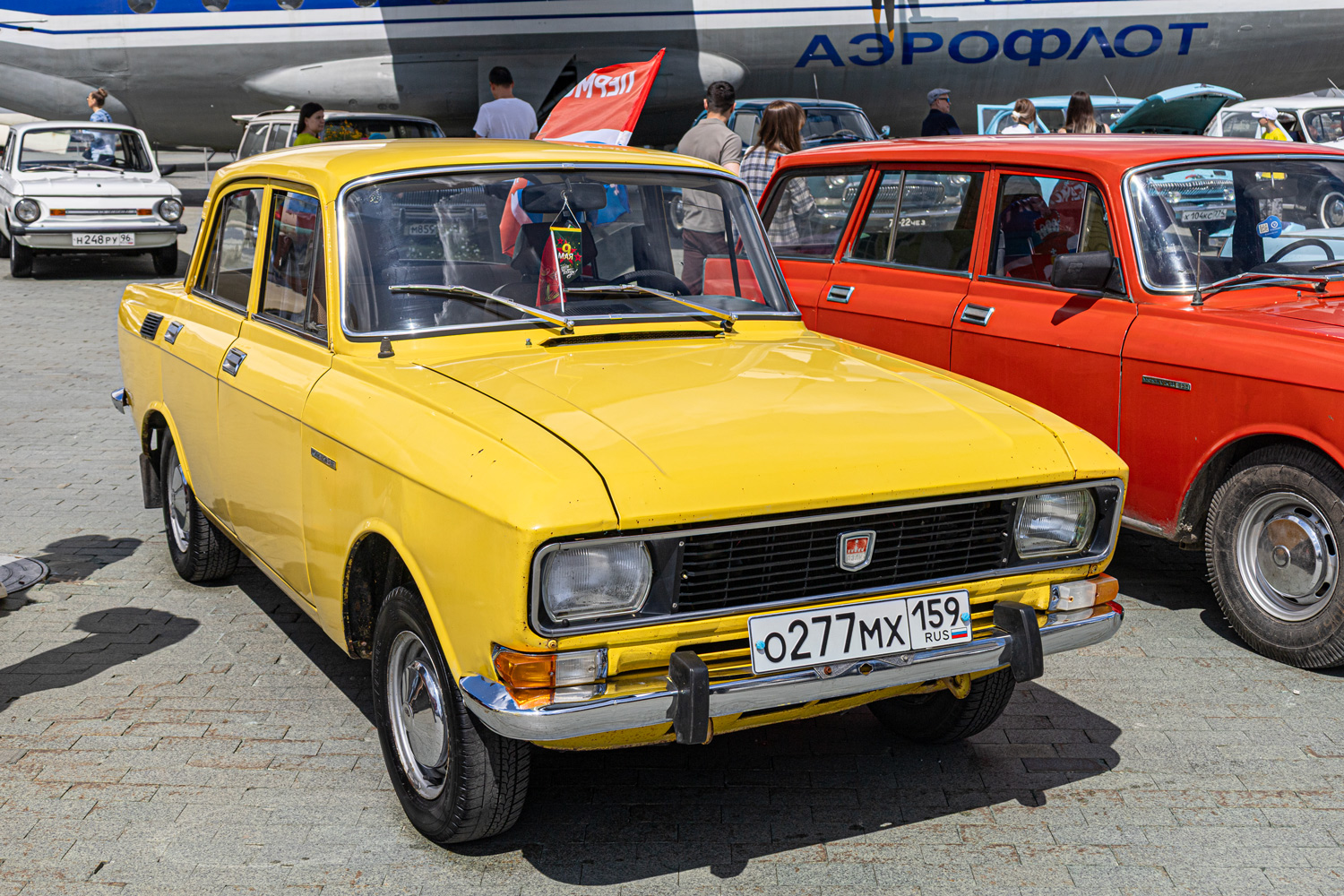 Пермский край, № О 277 МХ 159 — Москвич-2140 '76-88; Свердловская область — Фестиваль "Авторетро" 2026