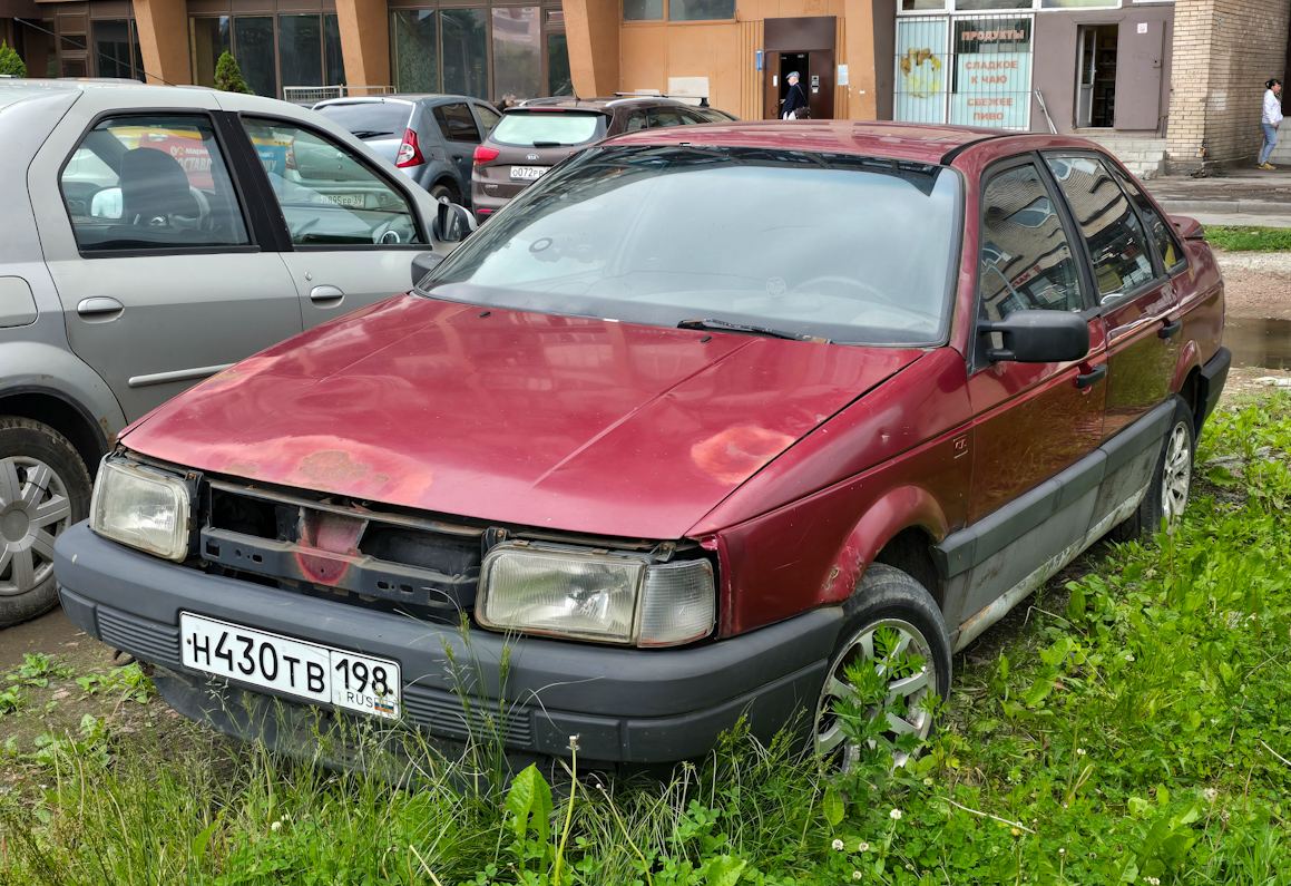 Санкт-Петербург, № Н 430 ТВ 198 — Volkswagen Passat (B3) '88-93