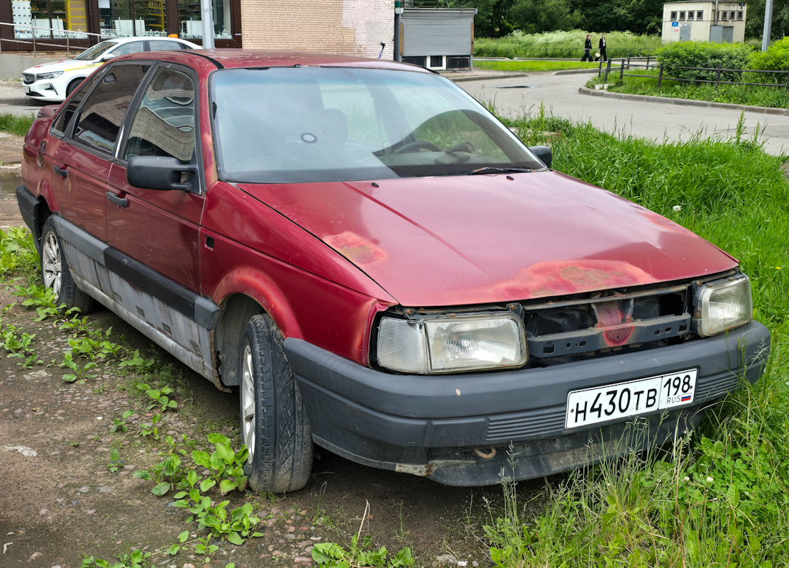 Санкт-Петербург, № Н 430 ТВ 198 — Volkswagen Passat (B3) '88-93