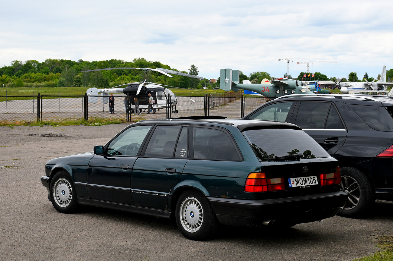 Литва, № MOM 105 — BMW 5 Series Touring (E34) '91-96; Литва — Retro mugė 2026