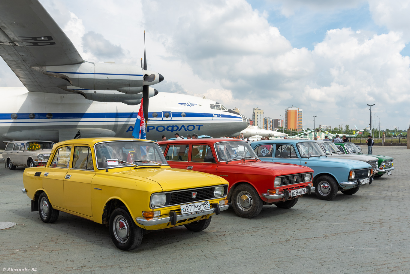 Пермский край, № О 277 МХ 159 — Москвич-2140 '76-88; Свердловская область, № Н 056 УН 196 — Москвич-2137 '76-85; Свердловская область, № С 929 ТА 66 — Москвич-412ИЭ-028 (Иж) '82-01; Свердловская область — Фестиваль "Авторетро" 2026