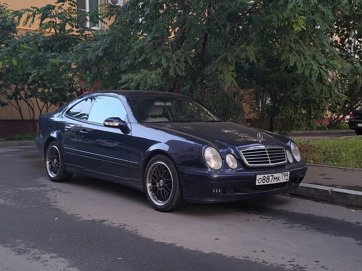 Москва, № О 887 МК 799 — Mercedes-Benz (C208) '97-02