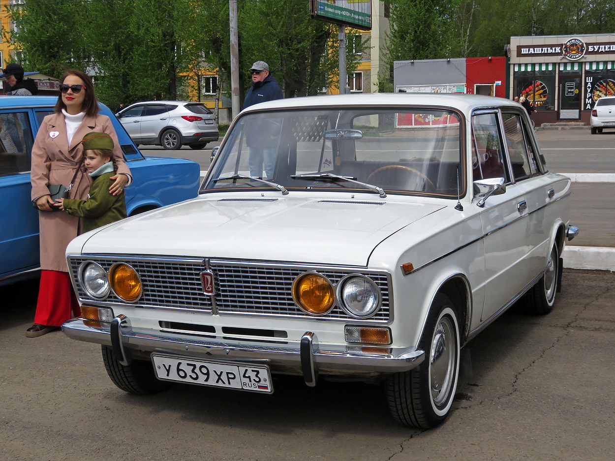 Кировская область, № У 639 ХР 43 — ВАЗ-2103 Жигули '72-84; Кировская область — Выставка ретро-автомобилей в Кирове в честь Дня Победы 9 мая 2026 года