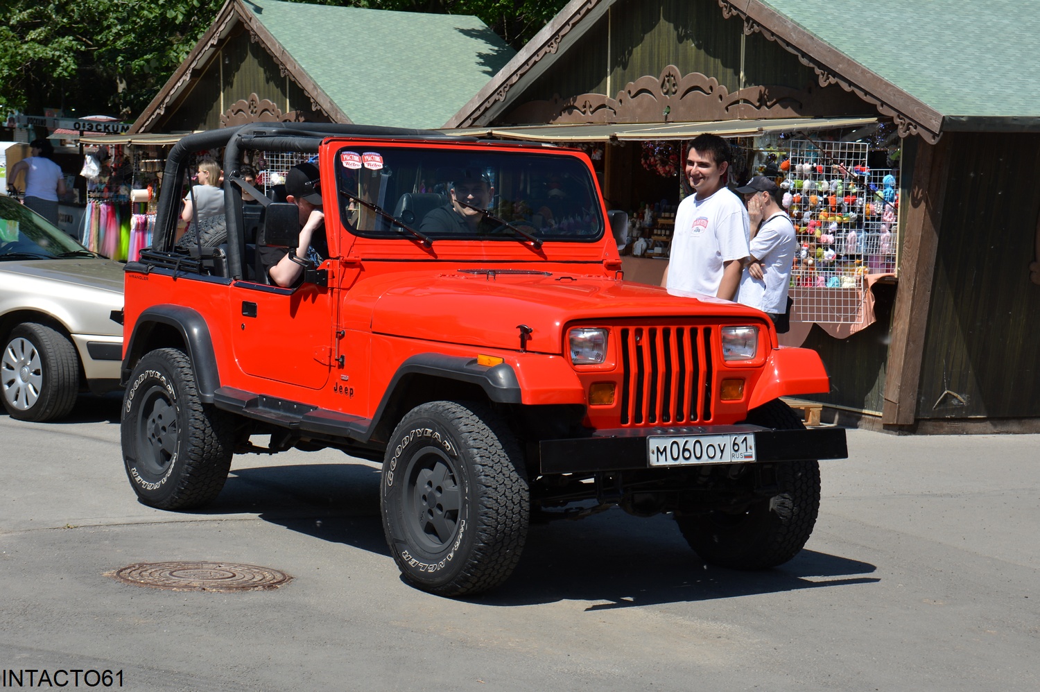 Ростовская область, № М 060 ОУ 61 — Jeep Wrangler (YJ) '87-96; Ростовская область — Retro Motor Show_2026_Май